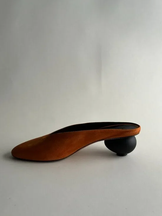 GRAY MATTERS Mules, size 39 in Rust color with Egg shaped Heel - Picture 4 of 7